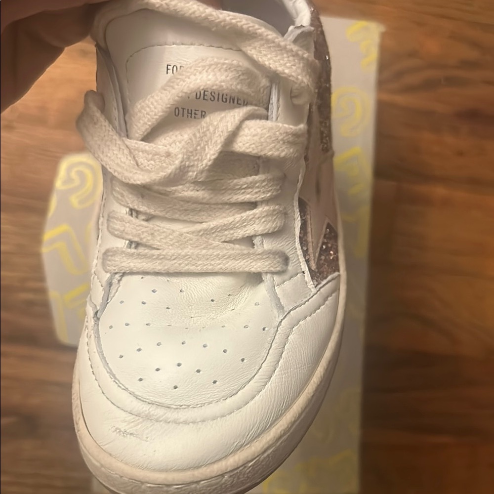 Golden Goose White and Pink Sneakers with Distressed Look - Picture 3 of 4